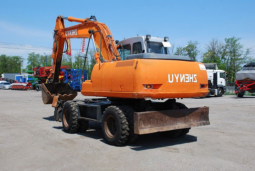 Екскаватор Zhenyu ZYL 160 гідромолот